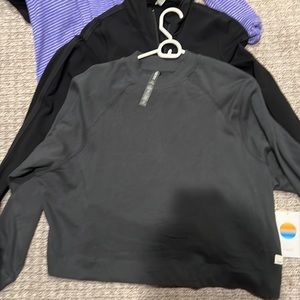 Vuori Crew Swearshirt-brand new with tags